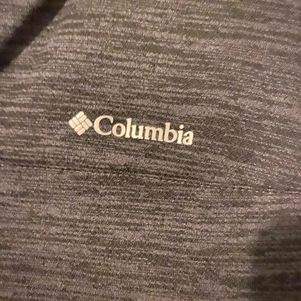 Columbia Shirt - Picture 4 of 6